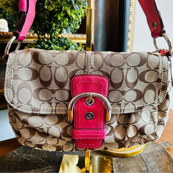 Coach Handbags - COACH PRISTINE SIGNATURE C HOBO HANDBAG BAG BEIGE HOT PINK PRELOVED RARE COND